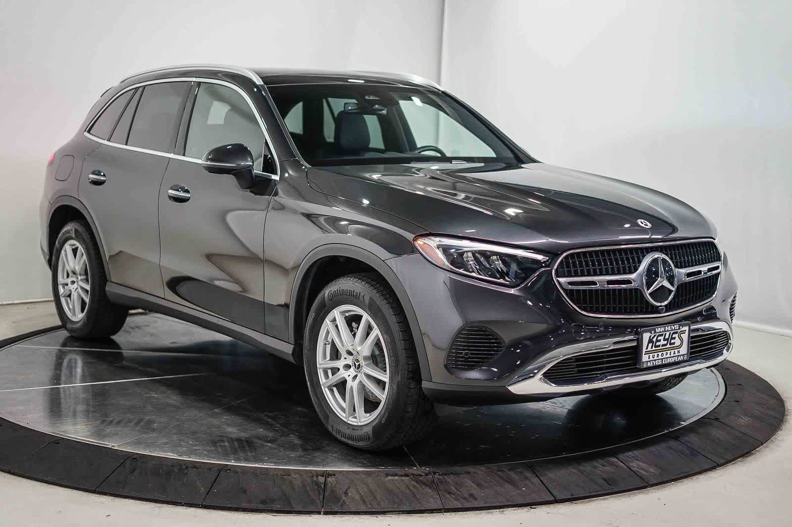Certified 2025 Mercedes-Benz GLC 300 4MATIC image 3