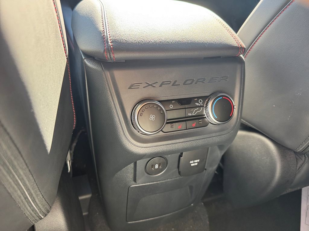 New 2026 Ford Explorer ST-Line w/ ST-Line Street Pack image 22