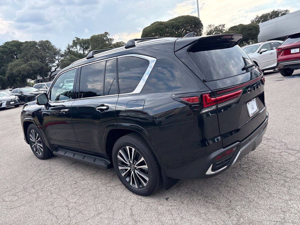 Certified 2025 Lexus LX 600 4WD w/ Interior Upgrade Package image 3