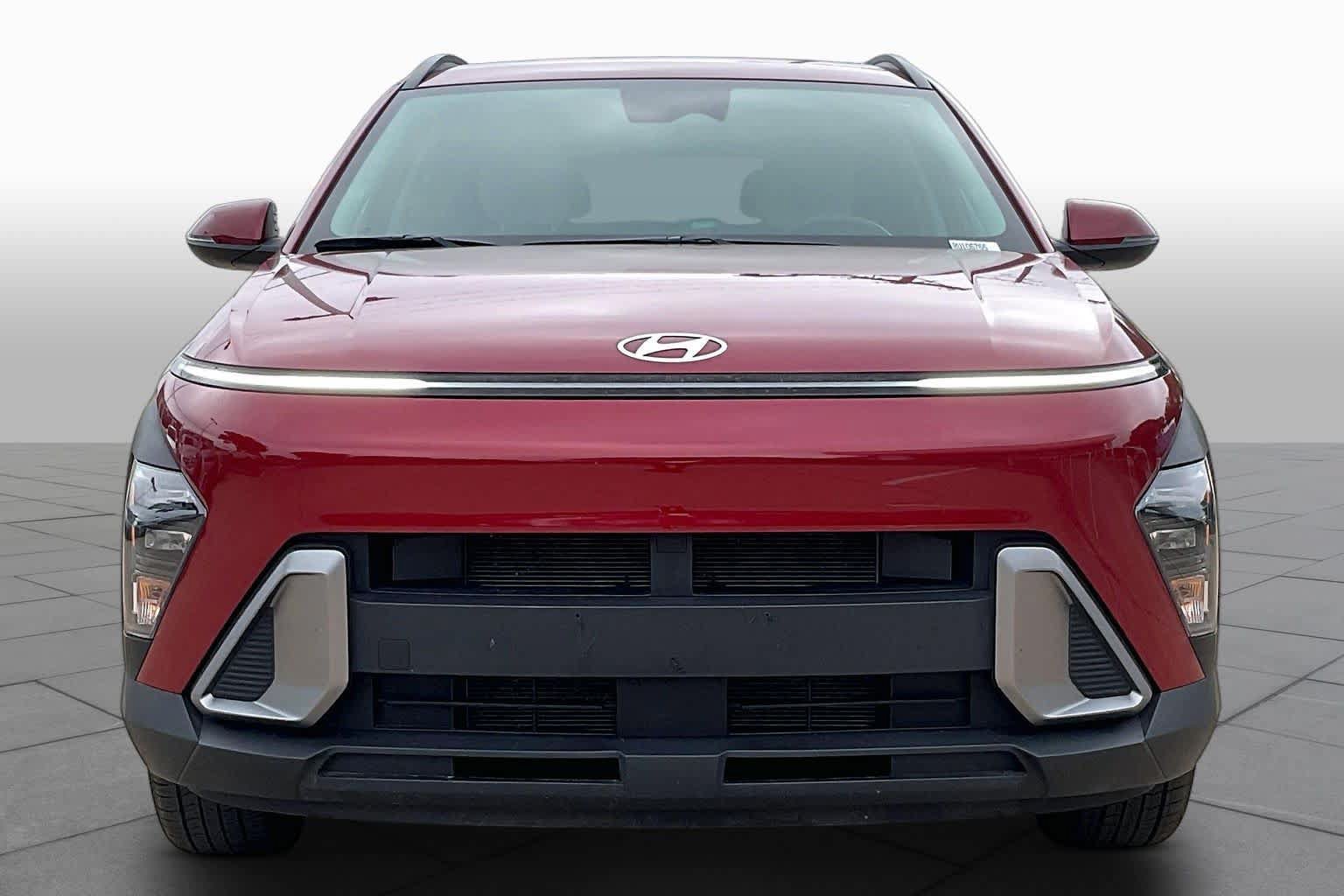 Certified 2024 Hyundai Kona SEL FWD image 4