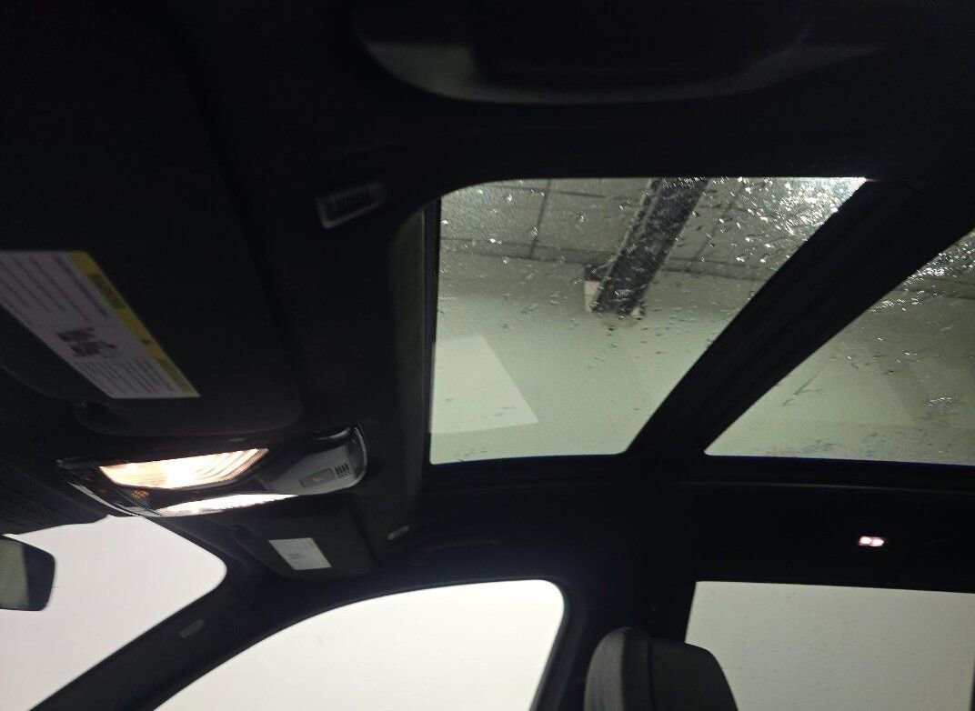 Used 2024 BMW X7 M60i image 13