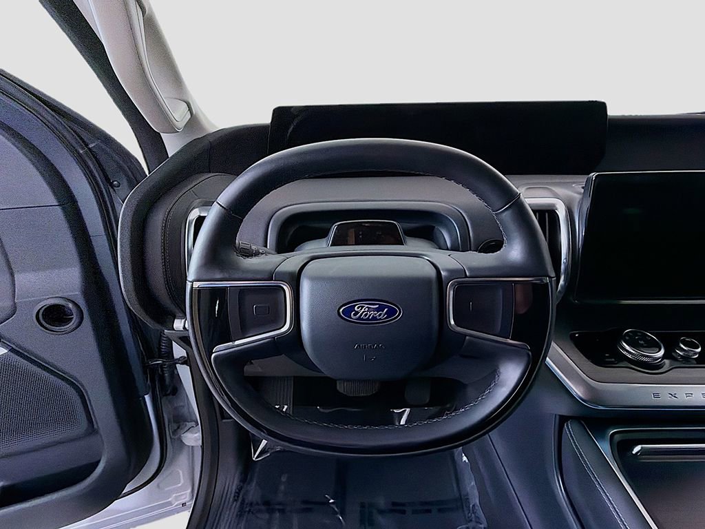 Used 2025 Ford Expedition Platinum AWD/4WD image 37