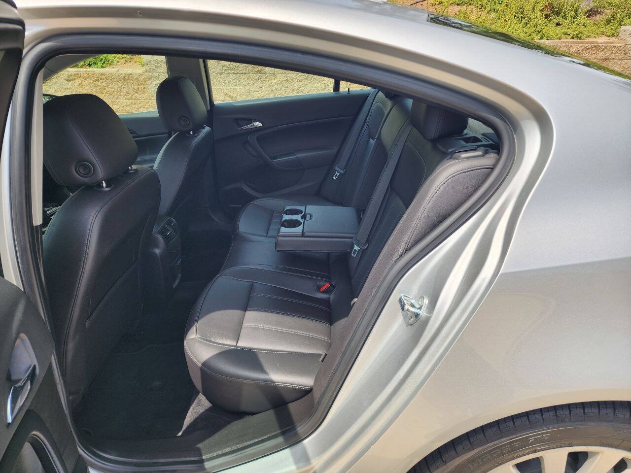 Used 2011 Buick Regal CXL w/ RL6 Preferred Equipment Group FWD image 21