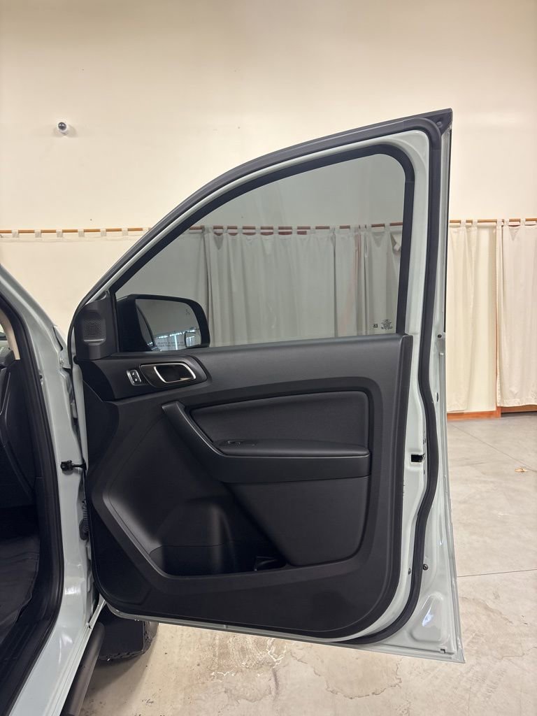 Used 2023 Ford Ranger XLT w/ Tremor Off-Road Package AWD/4WD image 30