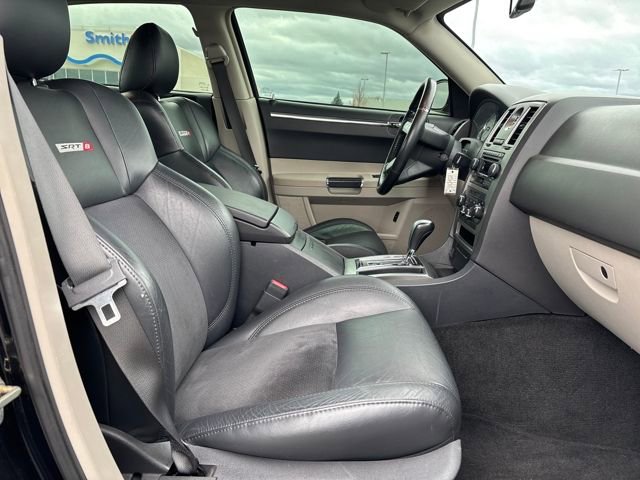 Used 2006 Chrysler 300 SRT8 w/ SRT Option Group I image 22