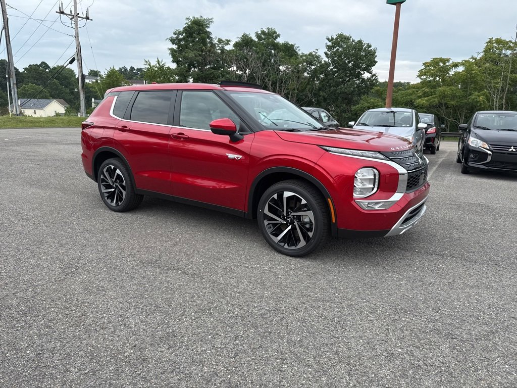 New 2025 Mitsubishi Outlander SE image 2