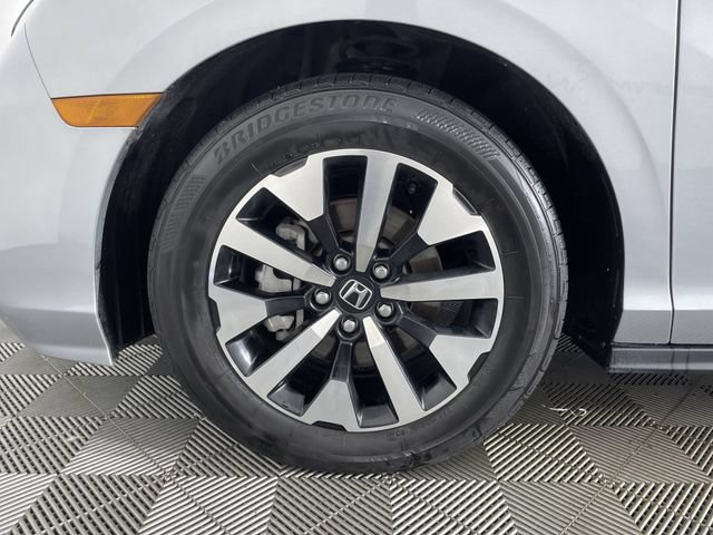 Used 2025 Honda Odyssey EX-L image 16