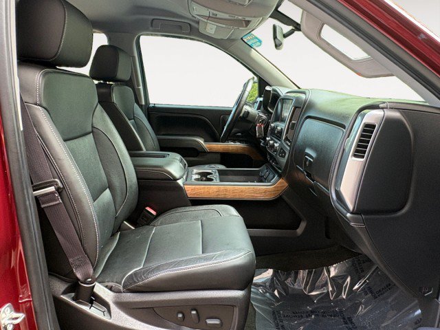Used 2016 Chevrolet Silverado 1500 LTZ w/ Sport Package AWD/4WD image 12