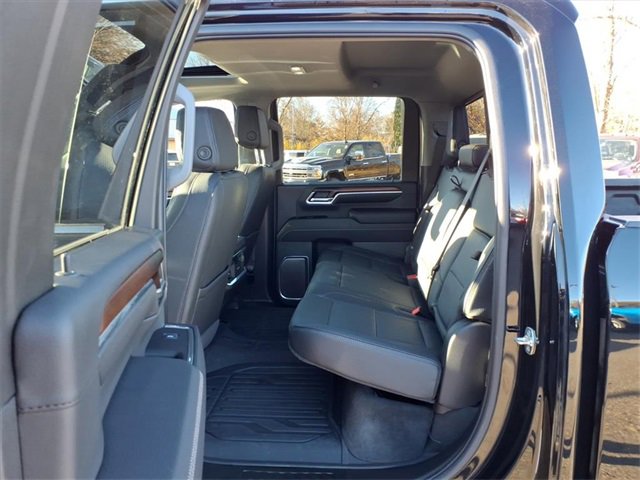 Used 2025 GMC Sierra 3500 Denali w/ Denali Reserve Package image 11