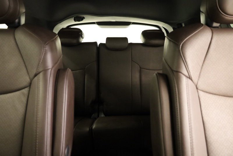 Used 2023 Toyota Sienna Platinum image 35