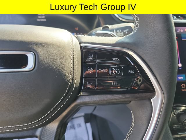 Certified 2023 Jeep Grand Cherokee L Overland w/ Luxury Tech Group IV AWD/4WD image 12