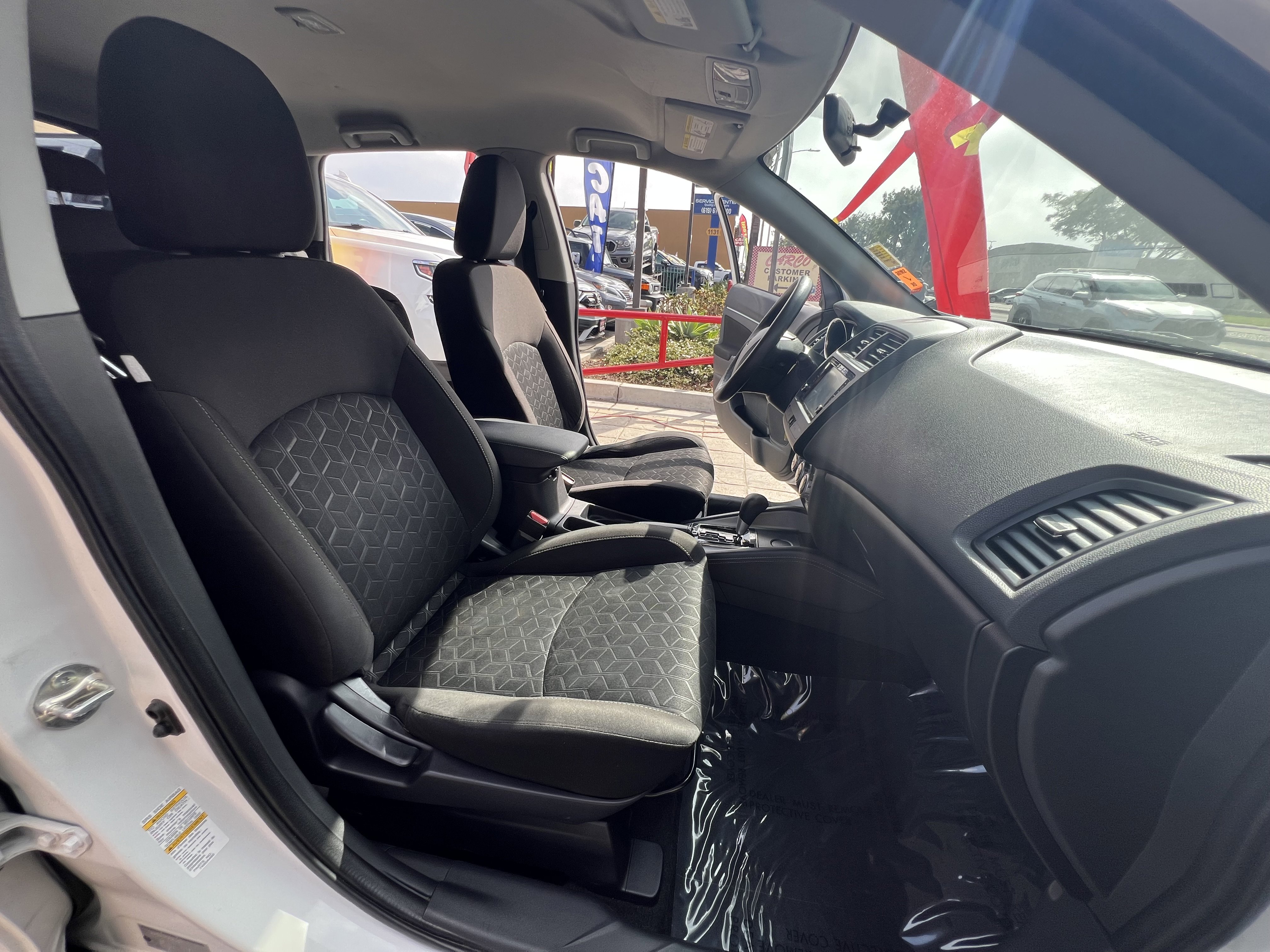 Used 2020 Mitsubishi Outlander Sport ES image 29