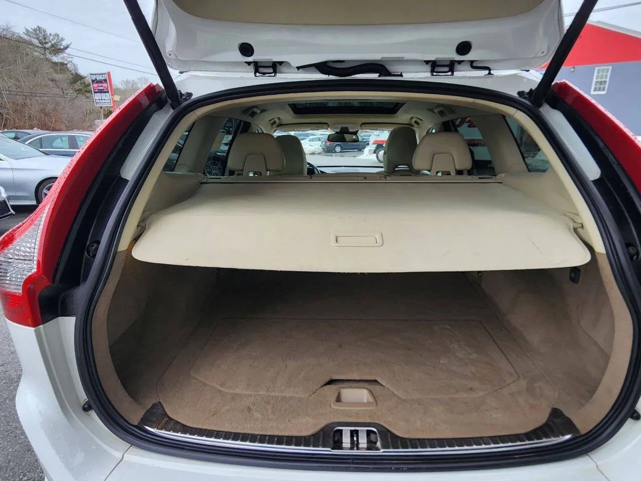 Used 2015 Volvo XC60 T6 Platinum AWD/4WD image 12
