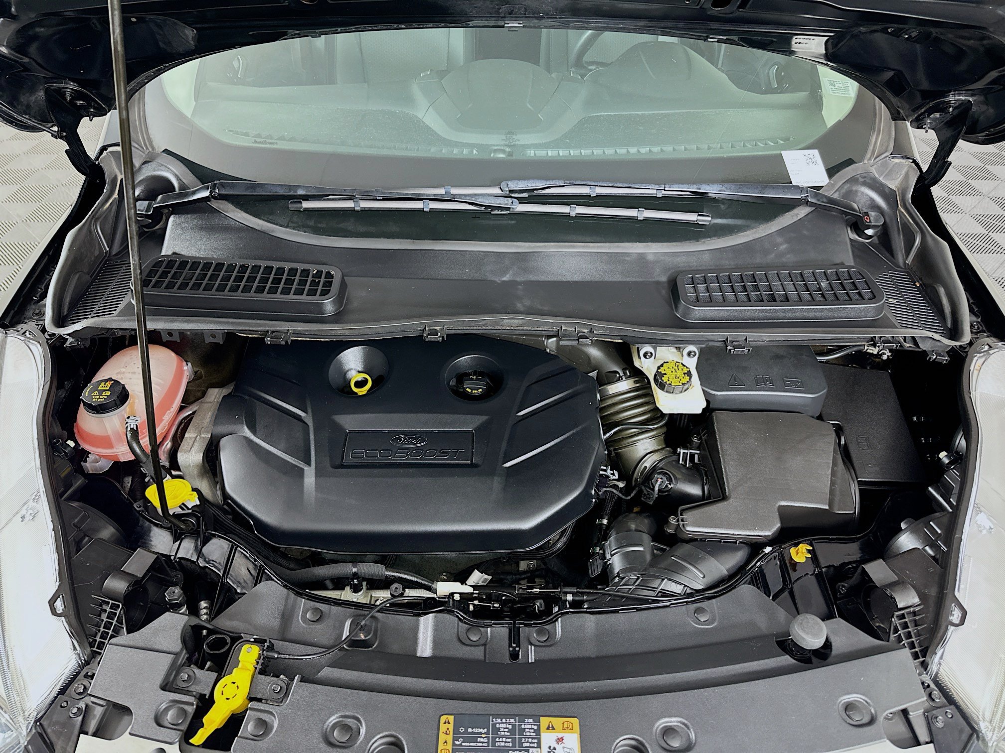 Used 2017 Ford Escape SE FWD image 30