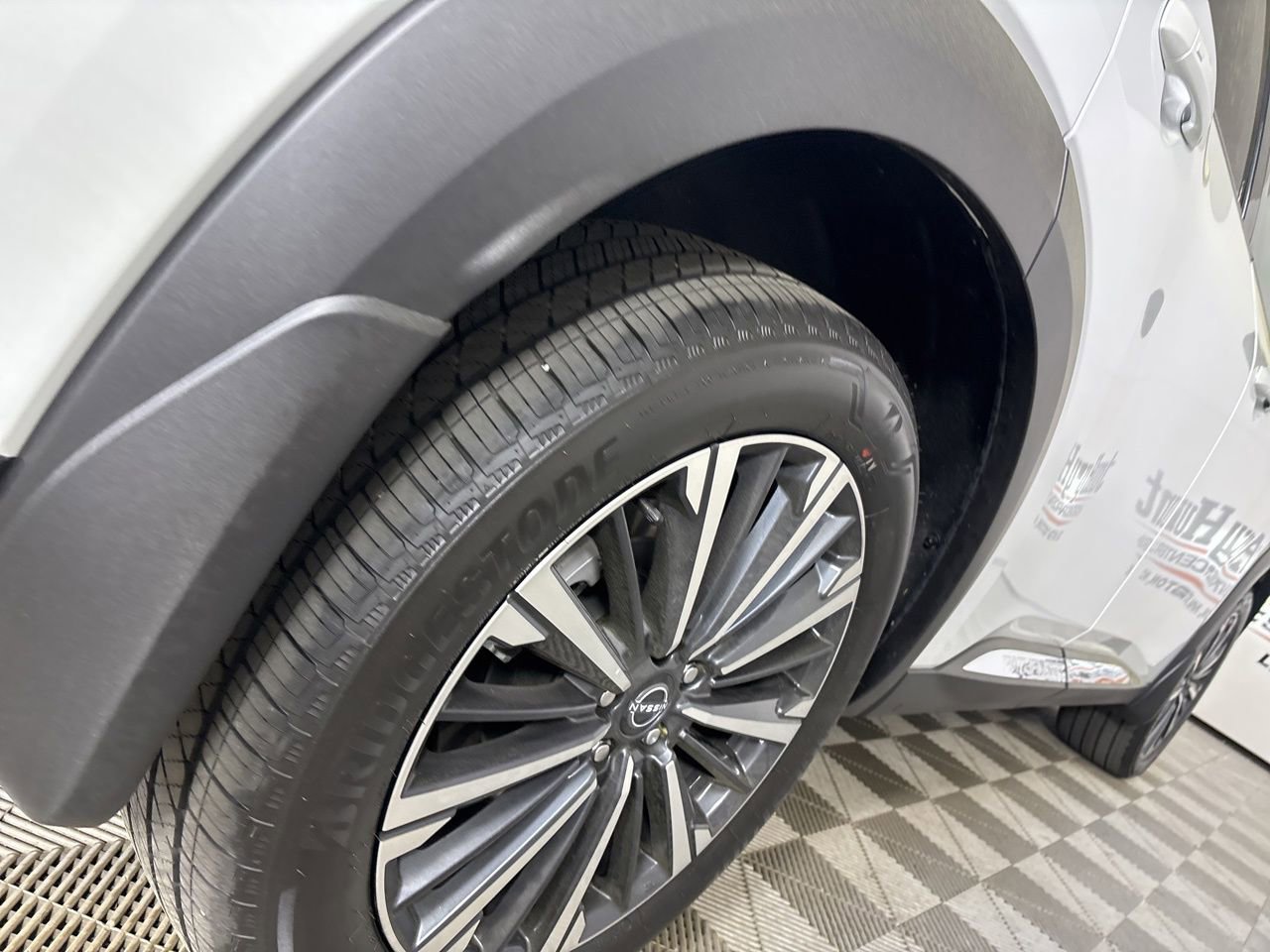 Used 2026 Nissan Pathfinder Platinum AWD/4WD image 34