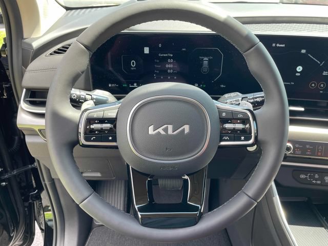 New 2025 Kia Carnival SX Prestige FWD image 11