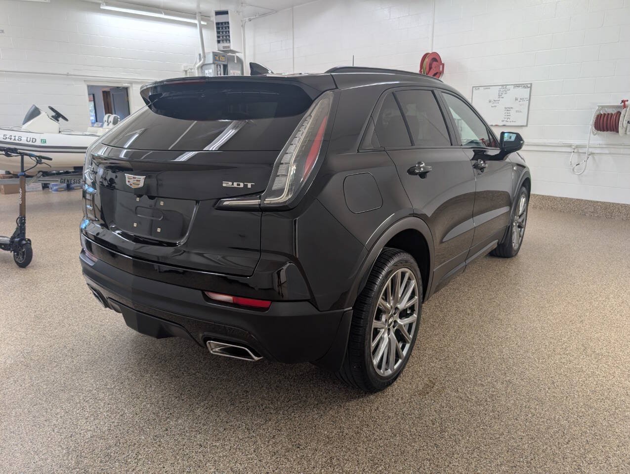 Used 2019 Cadillac XT4 Sport w/ LPO, Midnight Sport Package AWD/4WD image 4