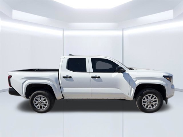 Used 2025 Toyota Tacoma SR AWD/4WD image 5