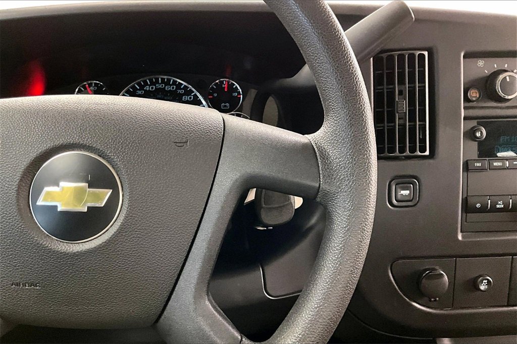 Used 2020 Chevrolet Express 2500 LT w/ LT Preferred Equipment Group image 17