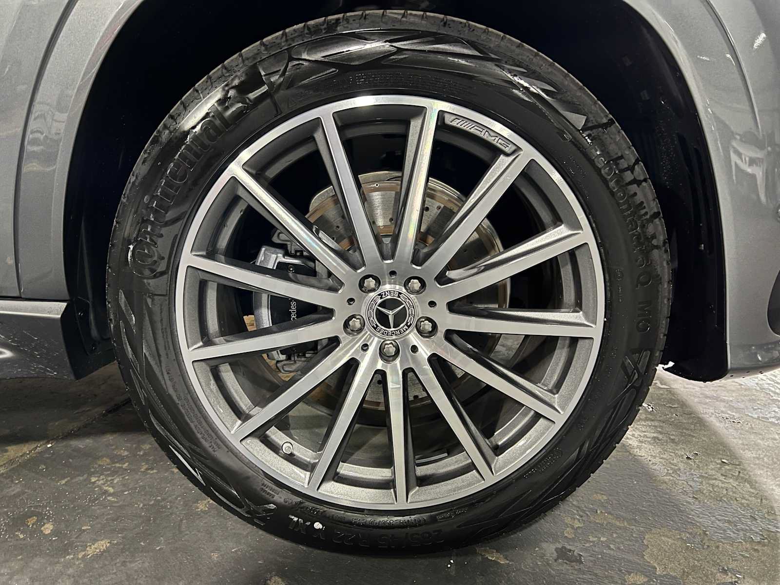 New 2026 Mercedes-Benz GLS 580 4MATIC image 9
