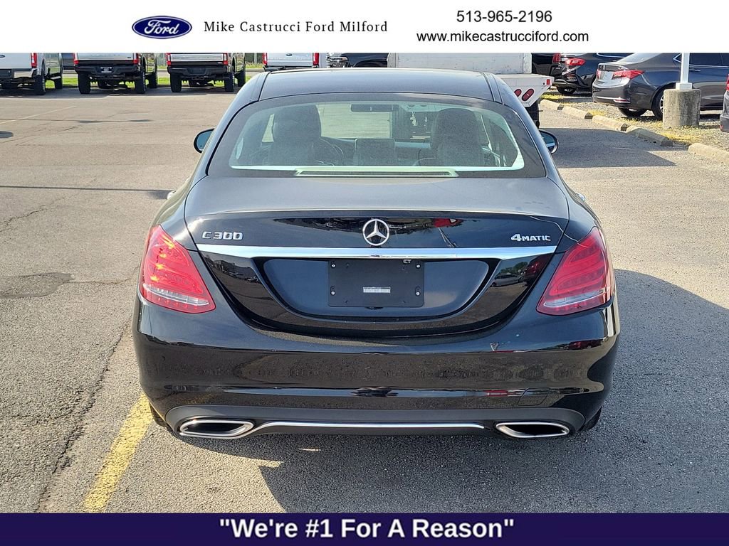 Used 2015 Mercedes-Benz C 300 4MATIC Sedan image 4
