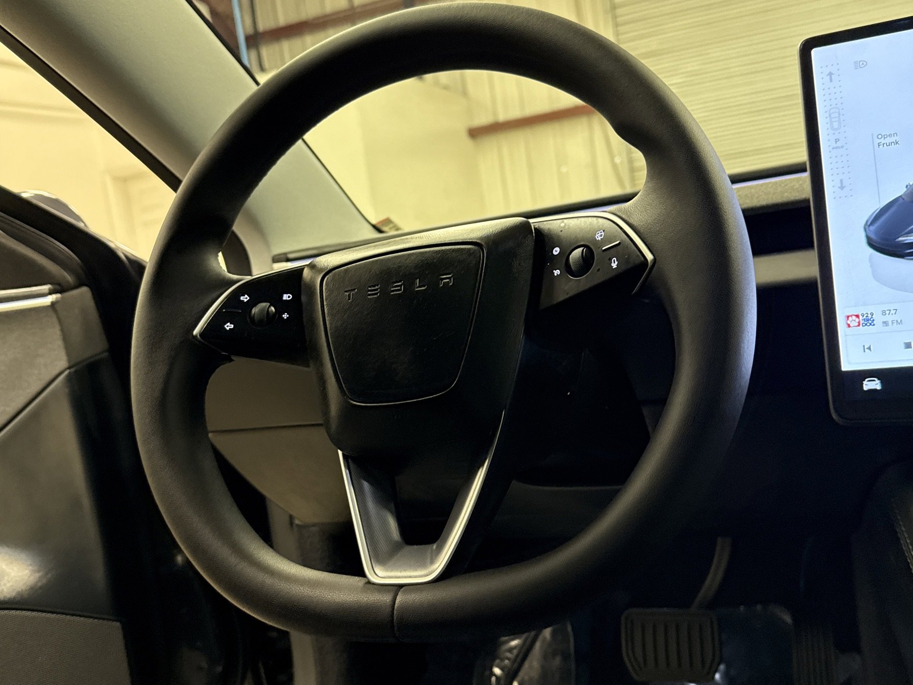 Used 2025 Tesla Model 3 Long Range image 9