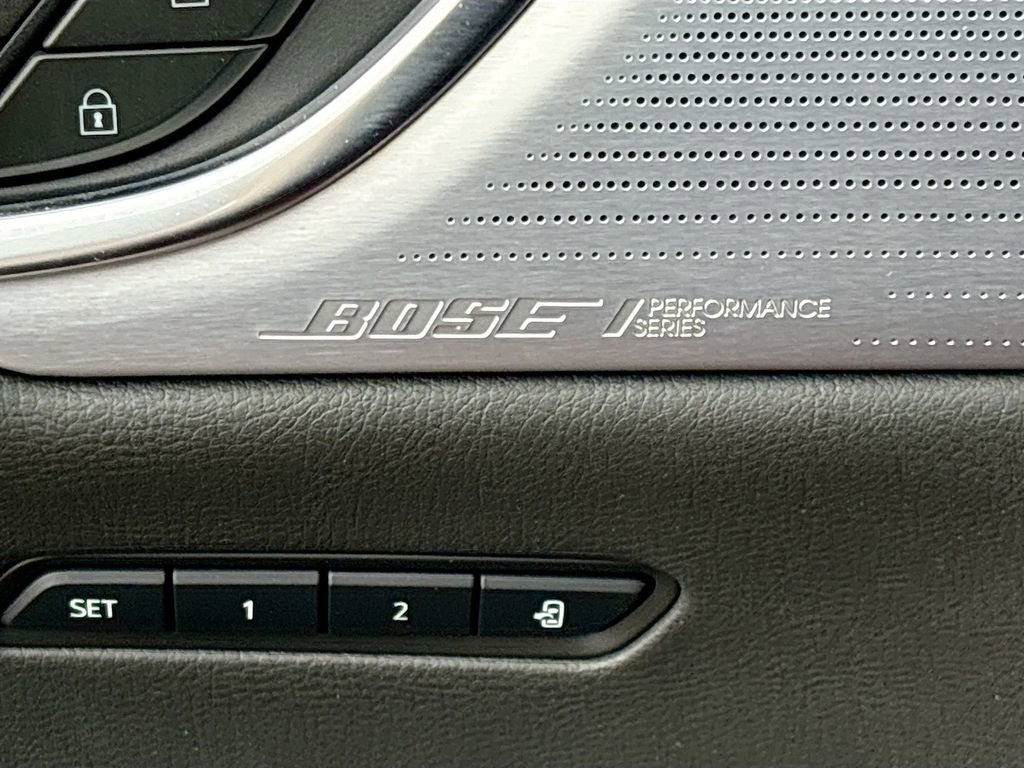 Used 2024 Cadillac XT6 Sport w/ Technology Package image 19