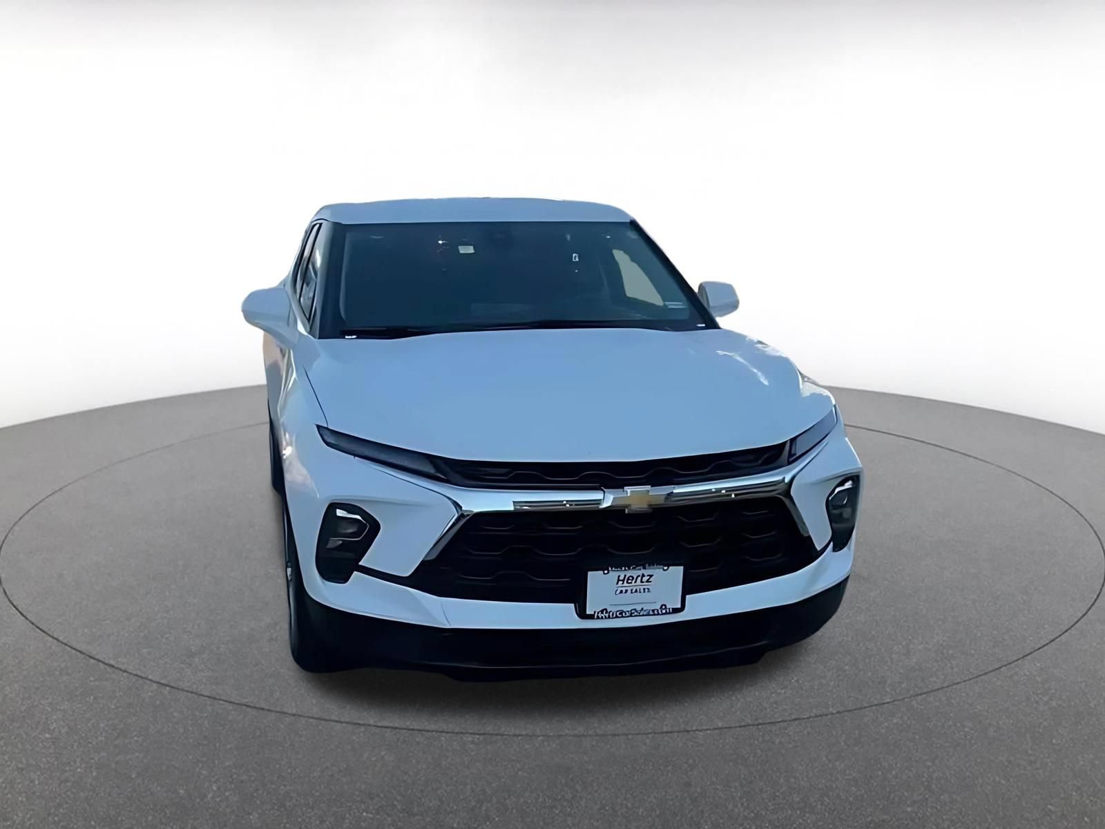 Used 2026 Chevrolet Blazer LT FWD image 4