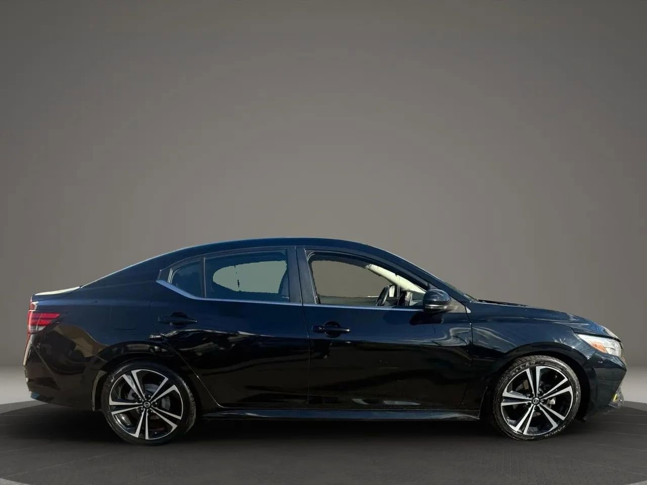 Used 2020 Nissan Sentra SR w/ Trunk Package image 4