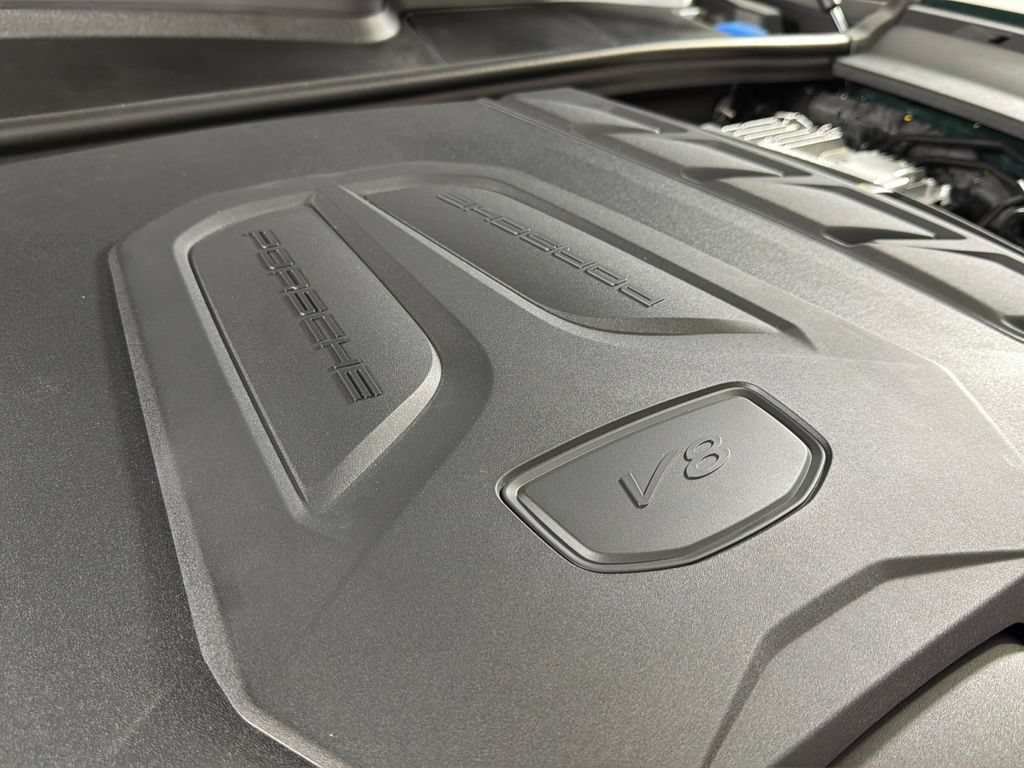 Used 2025 Porsche Cayenne Turbo GT AWD/4WD image 42