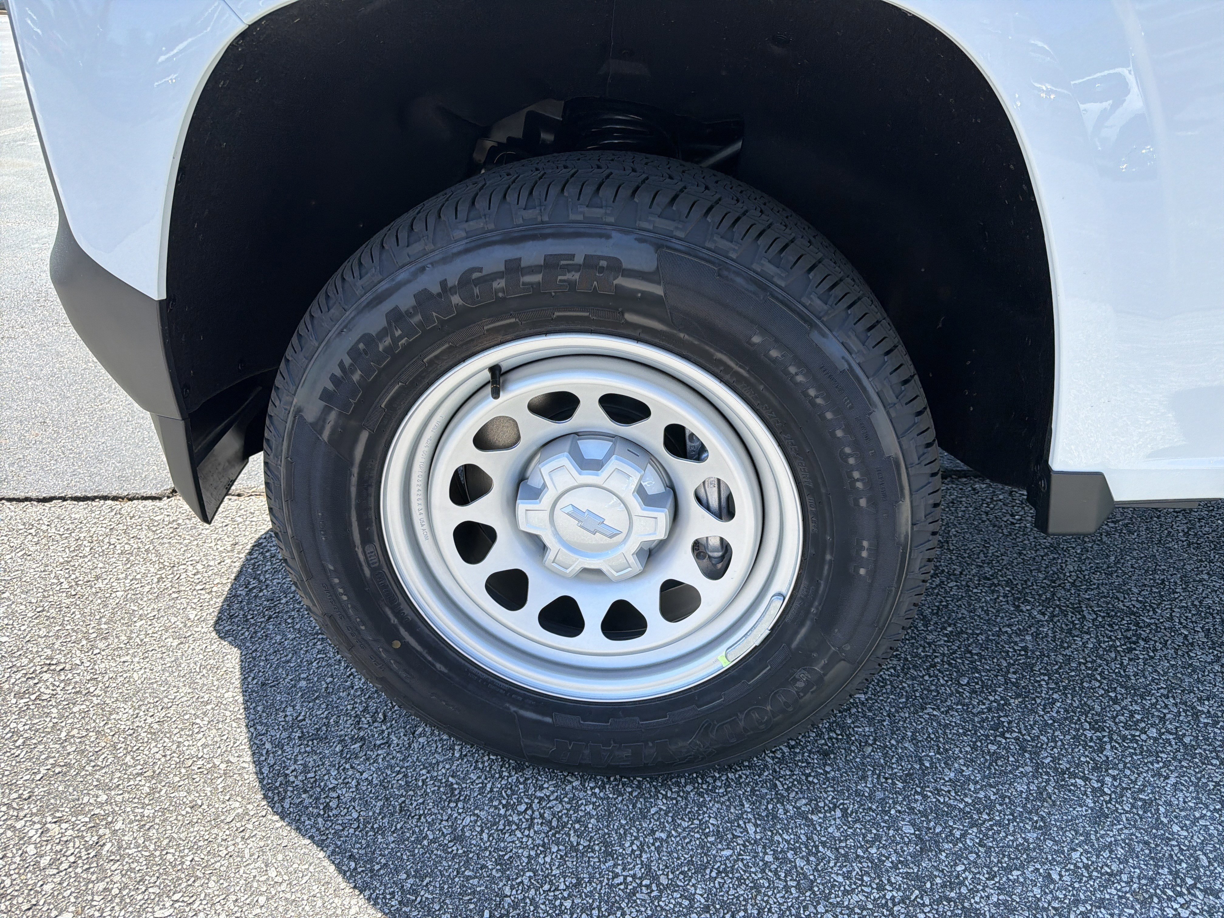 New 2026 Chevrolet Colorado W/T image 11