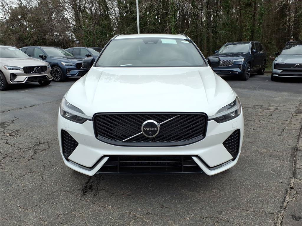 New 2026 Volvo XC60 B5 Plus w/ Protection Package Premier AWD/4WD image 11