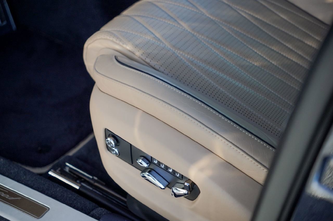 Certified 2023 Bentley Flying Spur W12 image 31
