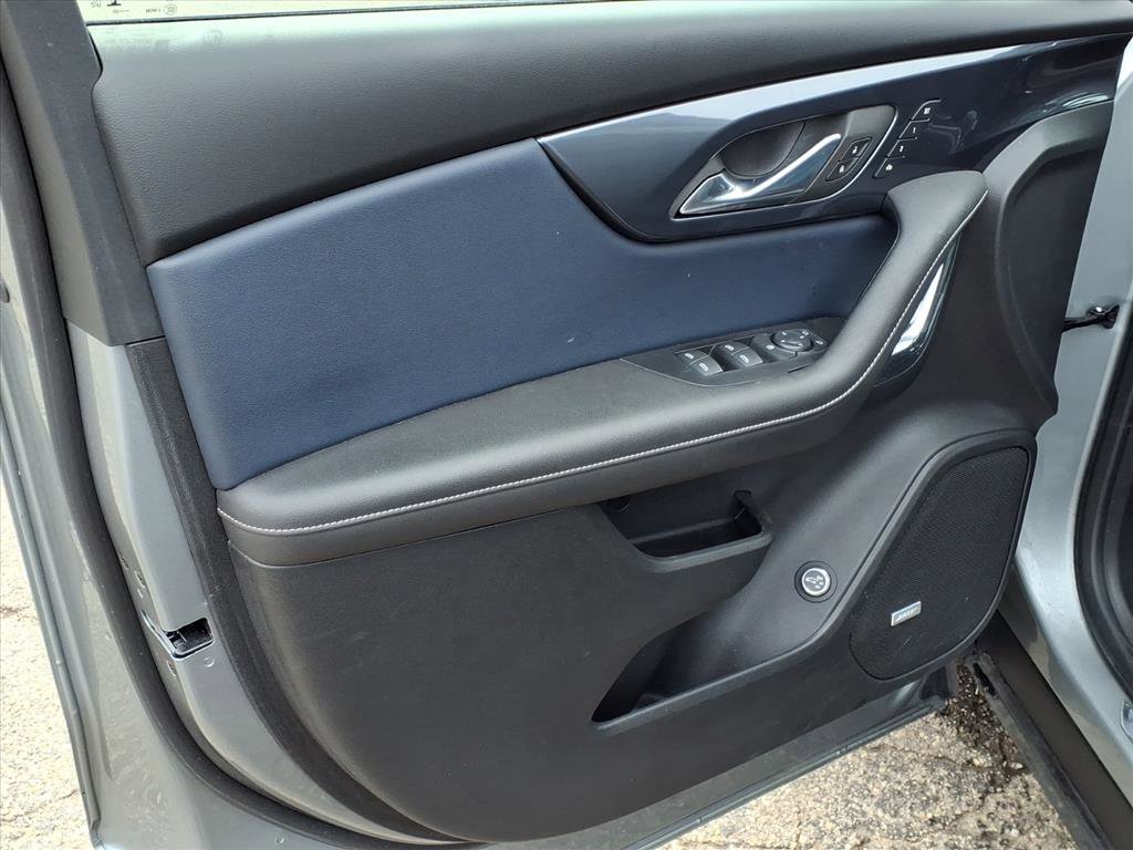 Used 2023 Chevrolet Blazer RS w/ Driver Confidence II Package image 5