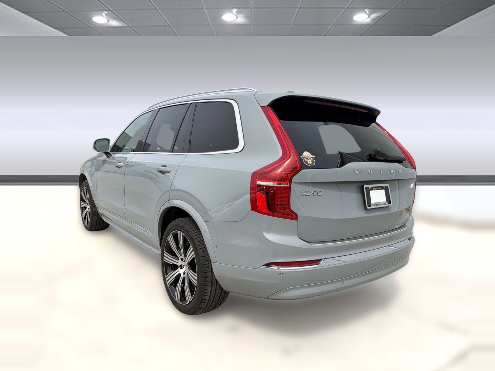 Used 2024 Volvo XC90 T8 Plus w/ Protection Package Premier image 3