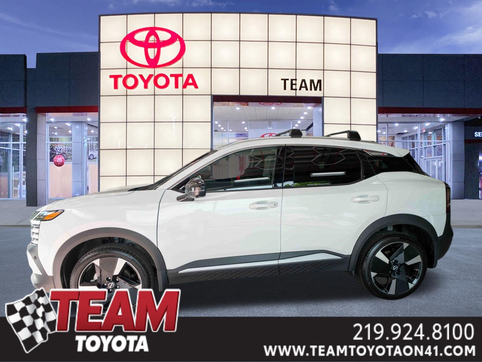 Used 2026 Nissan Kicks SR FWD image 1