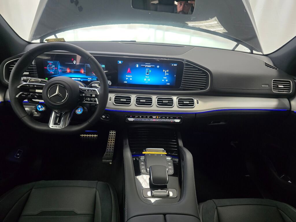 New 2025 Mercedes-Benz GLE 53 AMG 4MATIC image 17