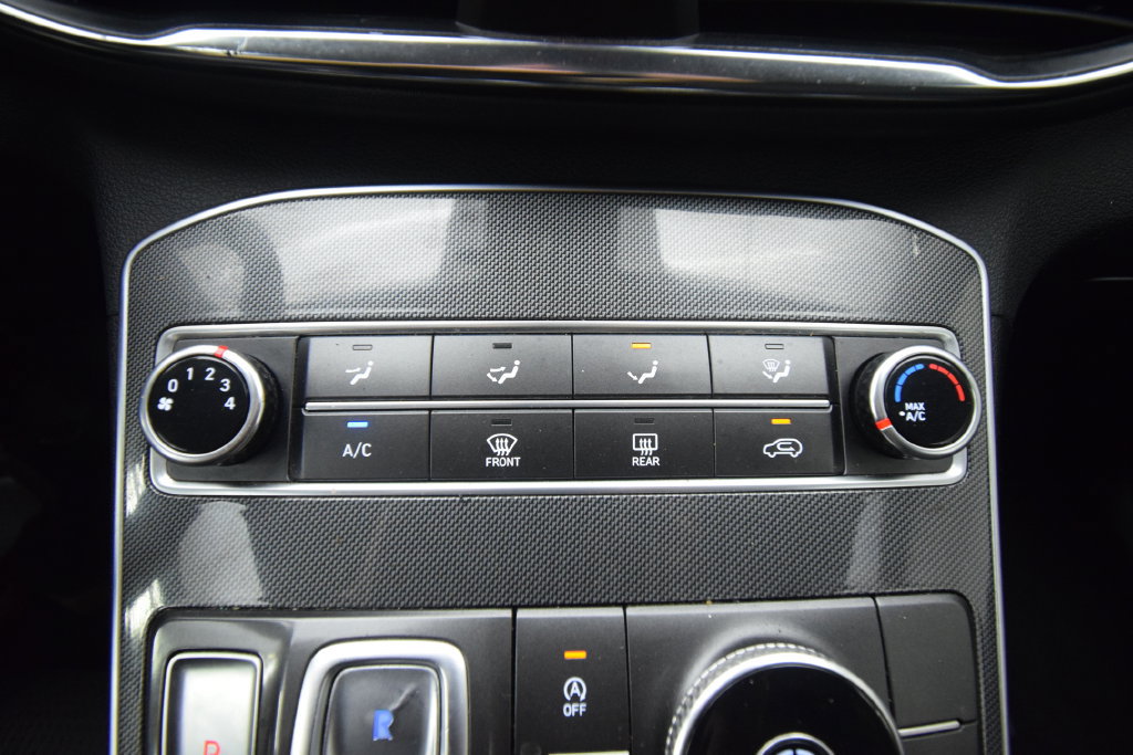 Used 2021 Hyundai Santa Fe SE FWD image 24