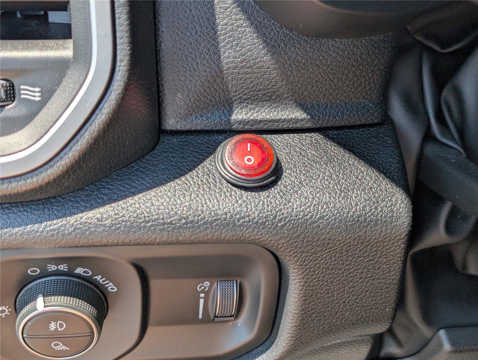 Used 2022 RAM 1500 Big Horn AWD/4WD image 25