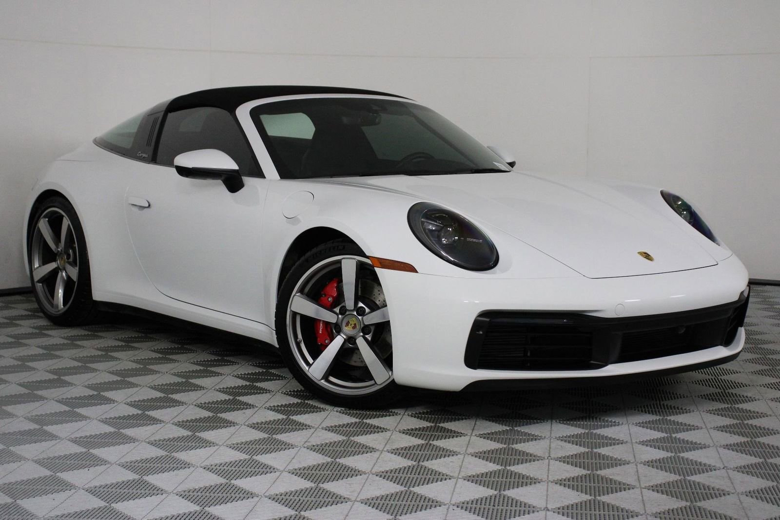 Certified 2024 Porsche 911 Targa 4S image 9