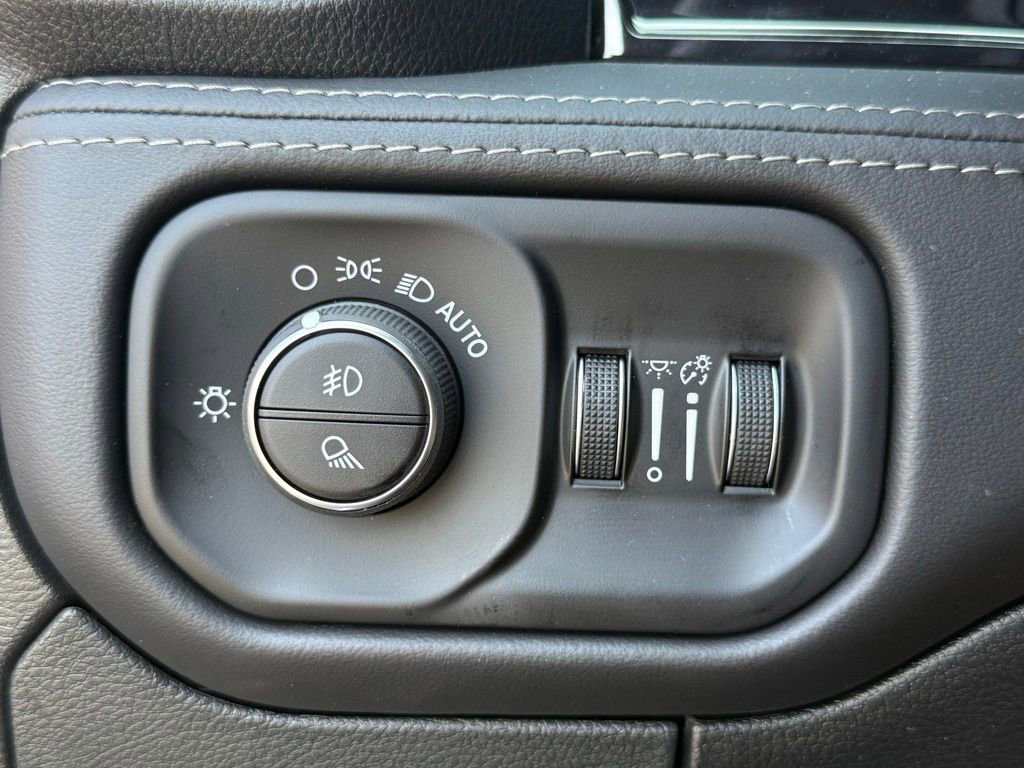 New 2026 RAM 1500 Limited image 23
