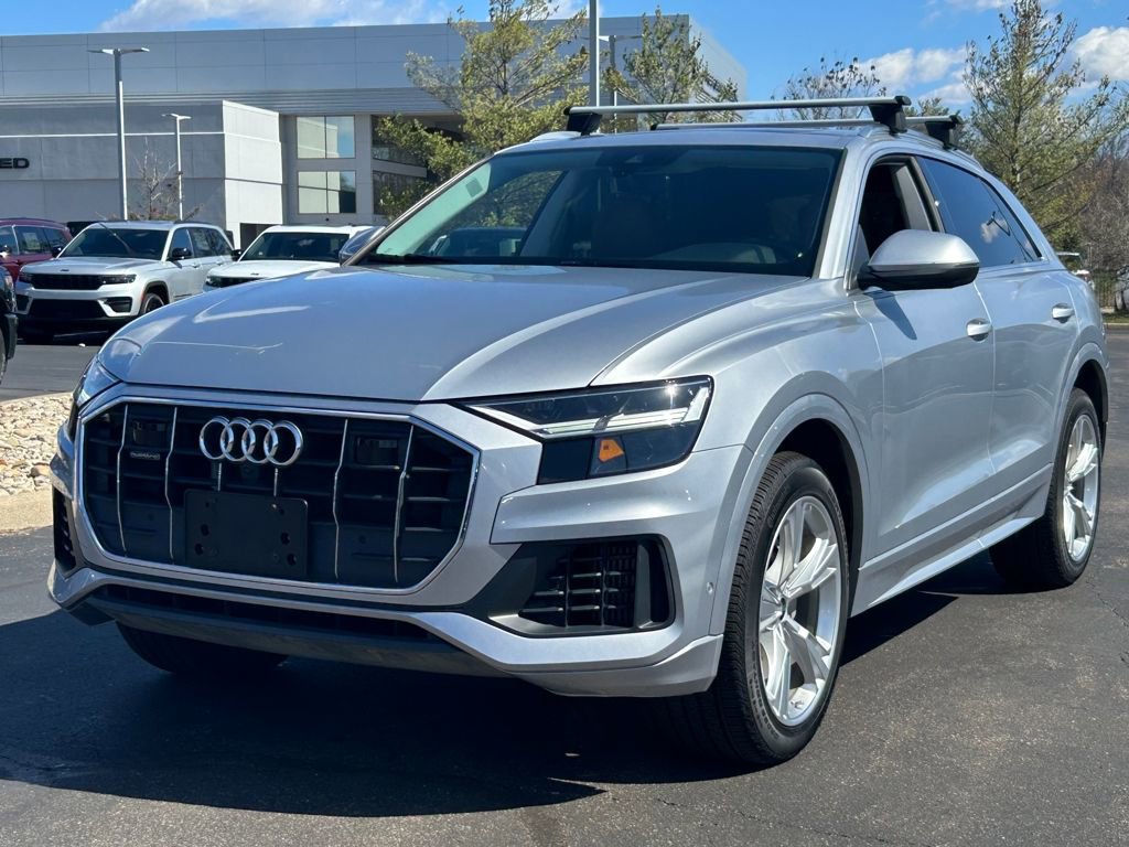 Used 2022 Audi Q8 Premium Plus w/ Premium Plus Package image 3