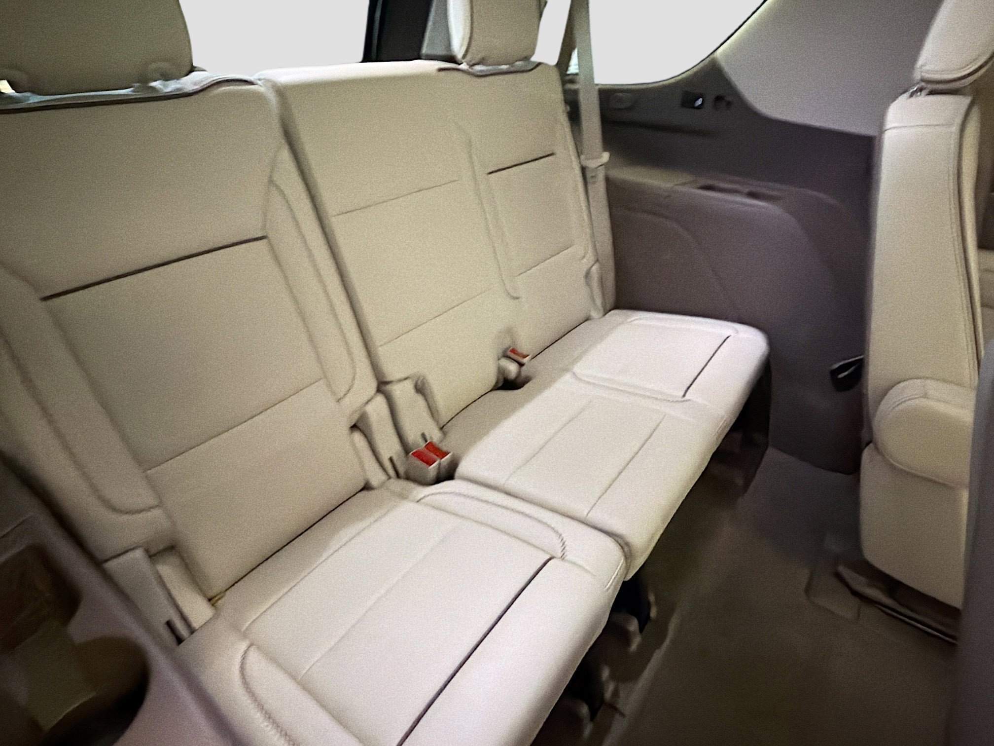 Used 2023 GMC Yukon Denali RWD image 13