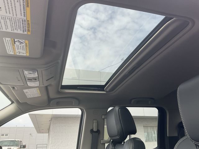 Certified 2024 Nissan Frontier SL w/ Technology Package image 28