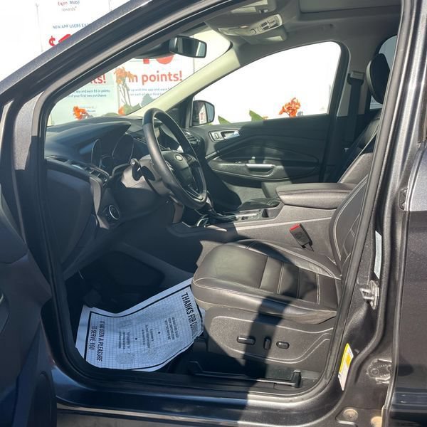 Used 2018 Ford Escape Titanium w/ Ford Safe & Smart Package AWD/4WD image 11