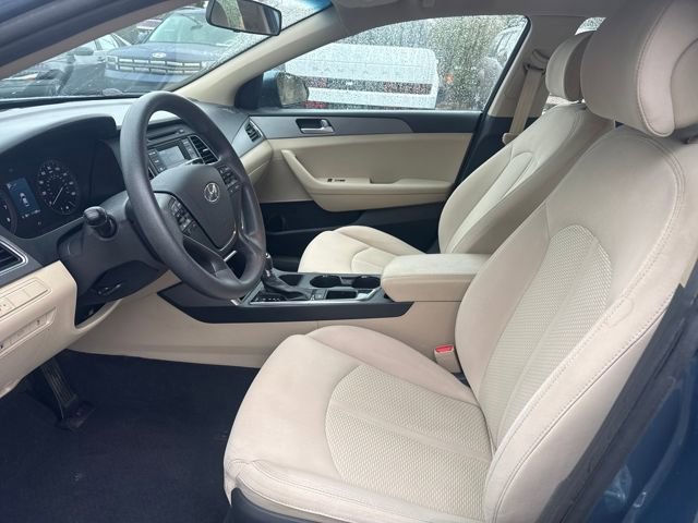 Used 2015 Hyundai Sonata SE image 9