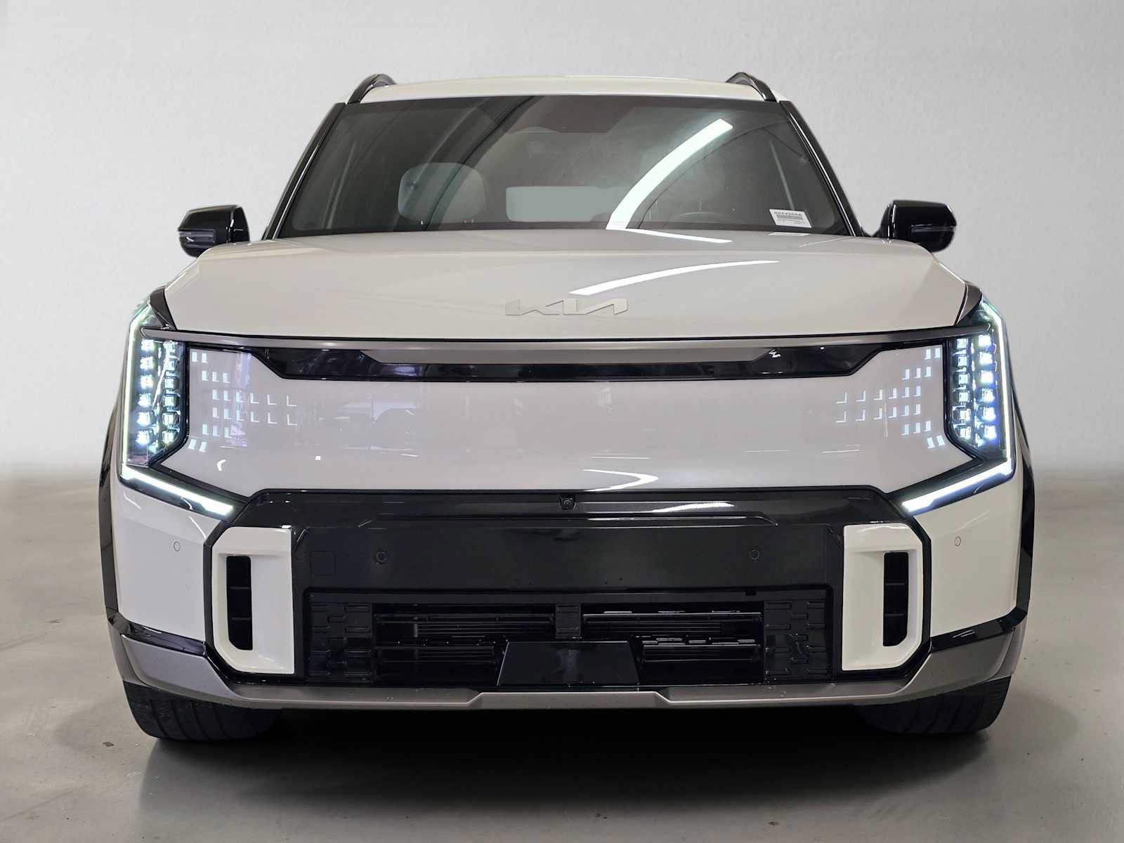 Used 2024 Kia EV9 GT-Line AWD/4WD image 8
