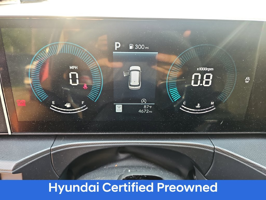 Used 2025 Hyundai Santa Fe SEL FWD image 19