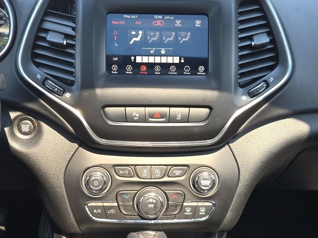 Used 2021 Jeep Cherokee Latitude Lux w/ Sun & Sound Group AWD/4WD image 3
