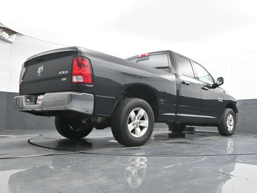 Used 2018 RAM 1500 Classic SLT AWD/4WD image 30